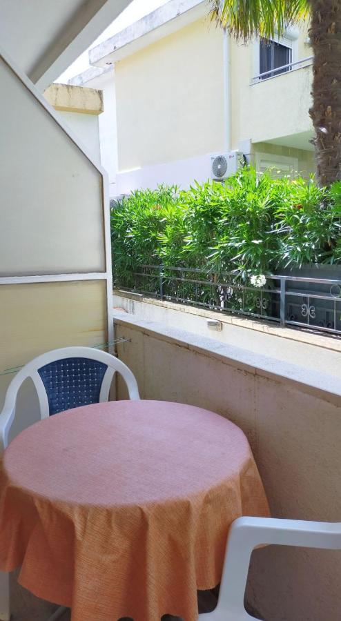 Guesthouse Tri Palme Bečići Exteriér fotografie
