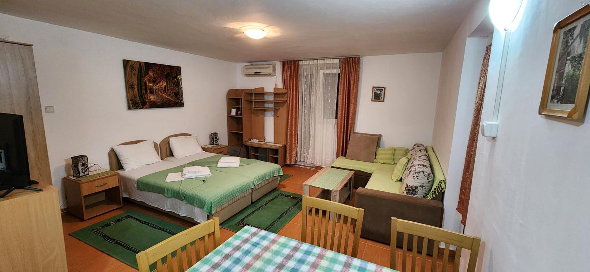 Guesthouse Tri Palme Bečići Exteriér fotografie
