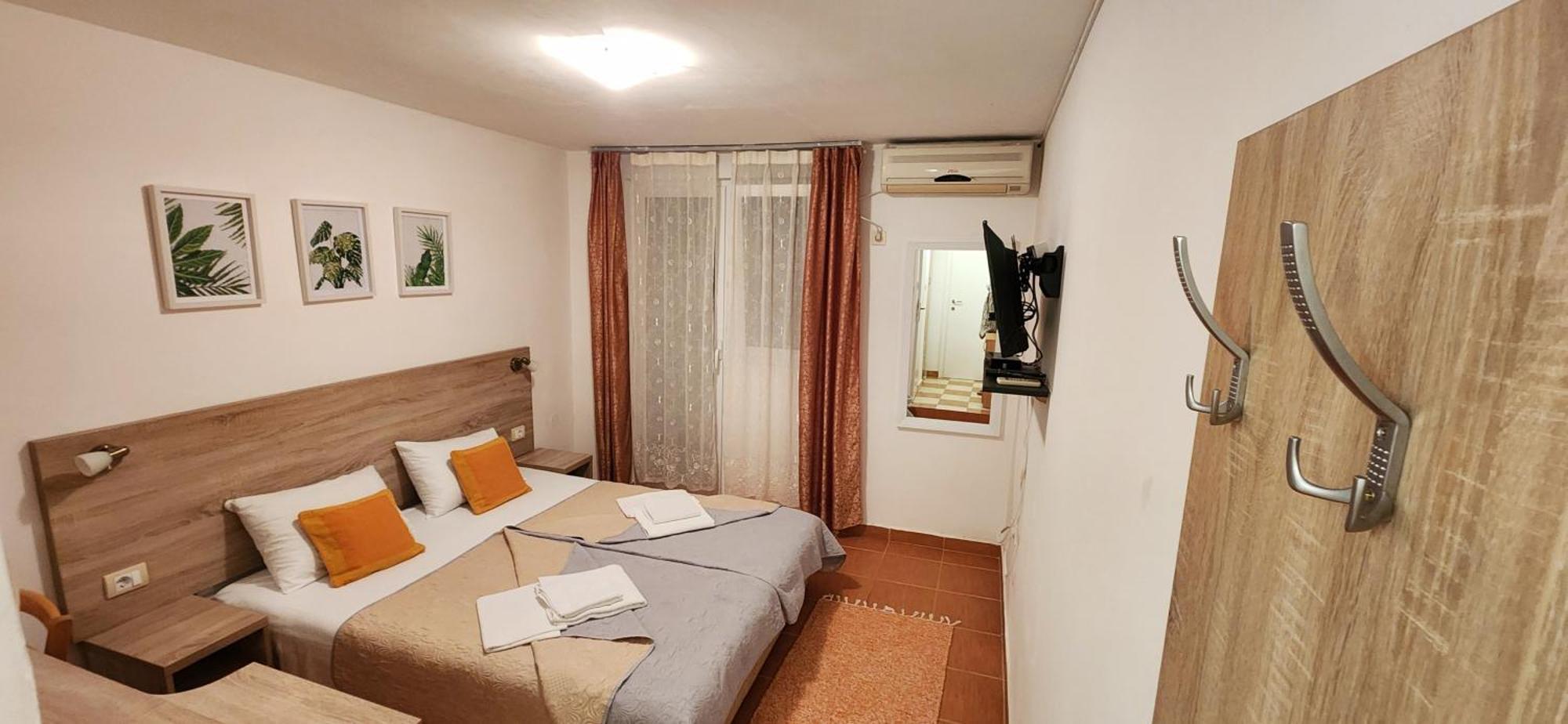 Guesthouse Tri Palme Bečići Exteriér fotografie
