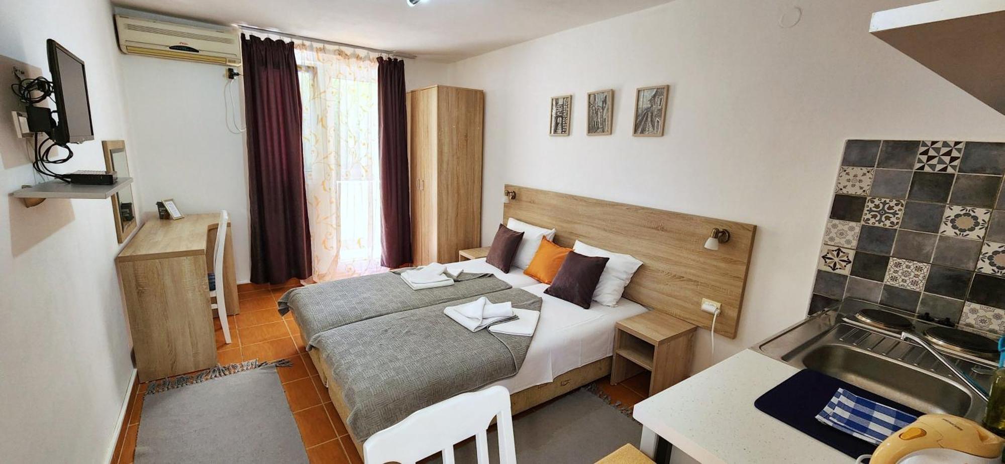 Guesthouse Tri Palme Bečići Exteriér fotografie